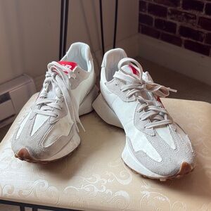 New Balance 327 size W7.5